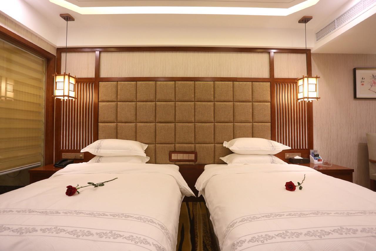Mingshan Hotel Chengdu Zewnętrze zdjęcie