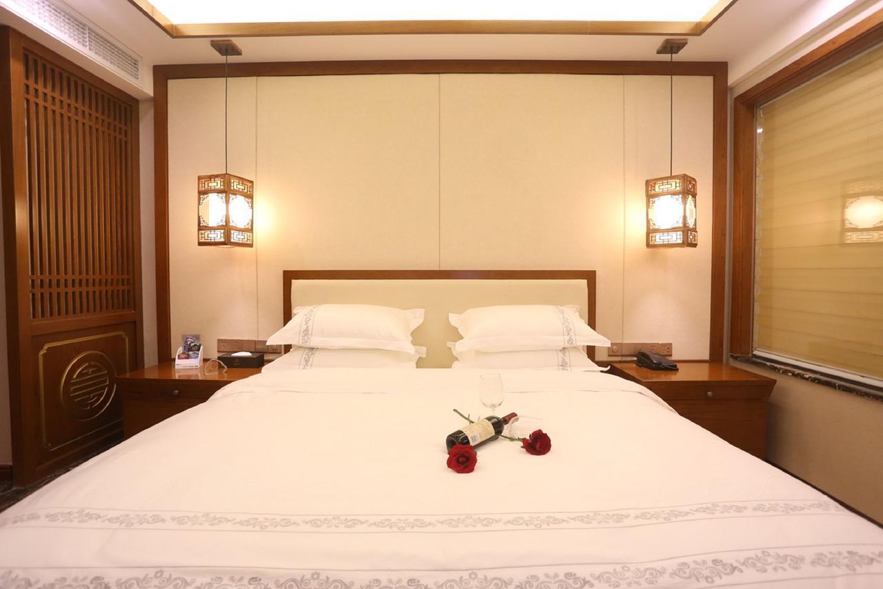 Mingshan Hotel Chengdu Zewnętrze zdjęcie