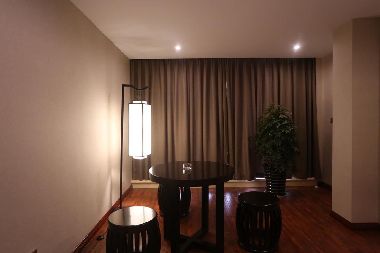Mingshan Hotel Chengdu Zewnętrze zdjęcie