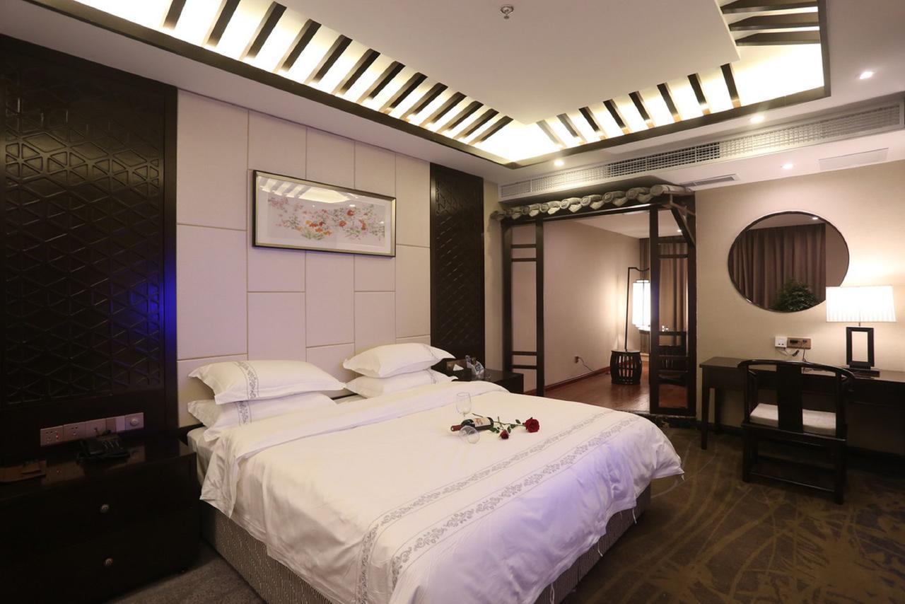 Mingshan Hotel Chengdu Zewnętrze zdjęcie